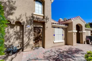 Photo #2: 2609191 Listing