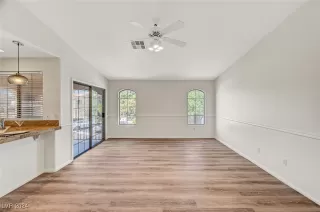 Photo #6: 2609191 Listing