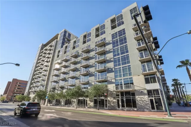 MLS: 2609233 Condo For Sale