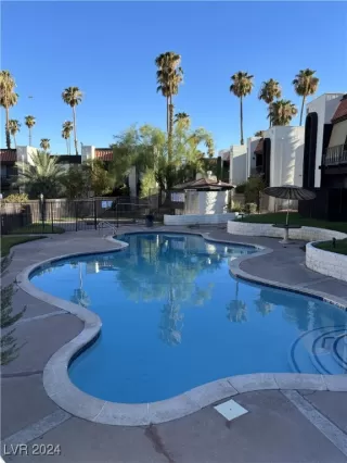 Photo #1: 2609280 Listing 