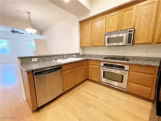 Photo #3: 2609286 Listing 