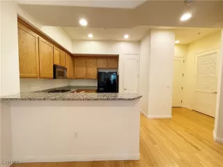 Photo #5: 2609286 Listing 