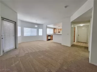 Photo #4: 2609327 Listing 