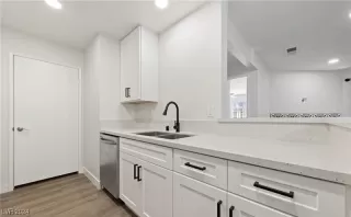 Photo #6: 2609334 Listing 