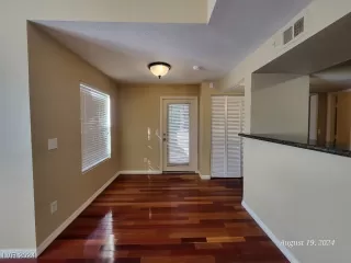 Photo #2: 2609356 Listing 