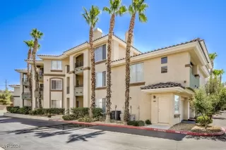 Photo #2: 2609385 Listing