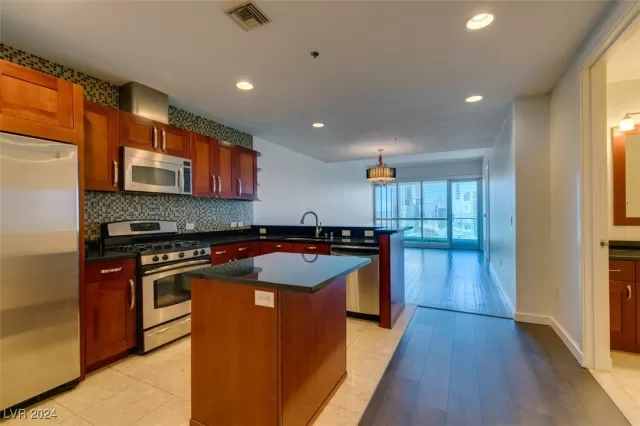 MLS: 2609421 Condo For Sale
