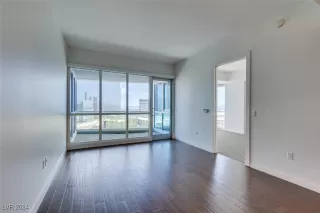 Photo #5: 2609421 Listing 