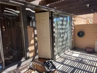 Photo #4: 2609464 Listing