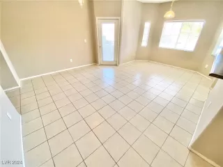 Photo #1: 2609490 Listing 