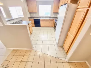 Photo #3: 2609490 Listing 