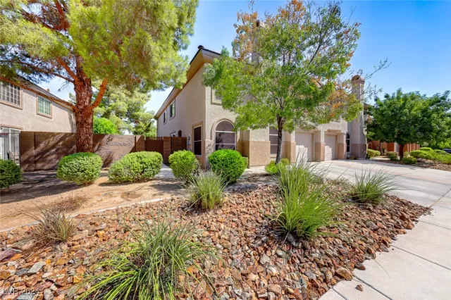 MLS: 2609495 Condo For Sale