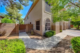 Photo #1: 2609495 Listing 