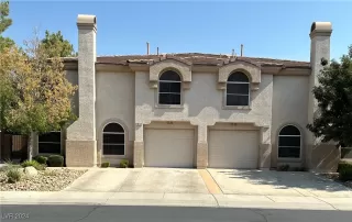 Photo #2: 2609500 Listing