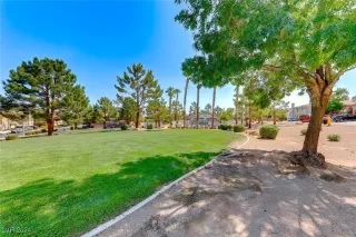 Photo #6: 2609500 Listing