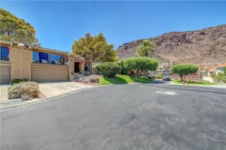 Photo #2: 2609508 Listing