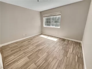 Photo #4: 2609516 Listing