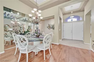 Photo #2: 2609532 Listing