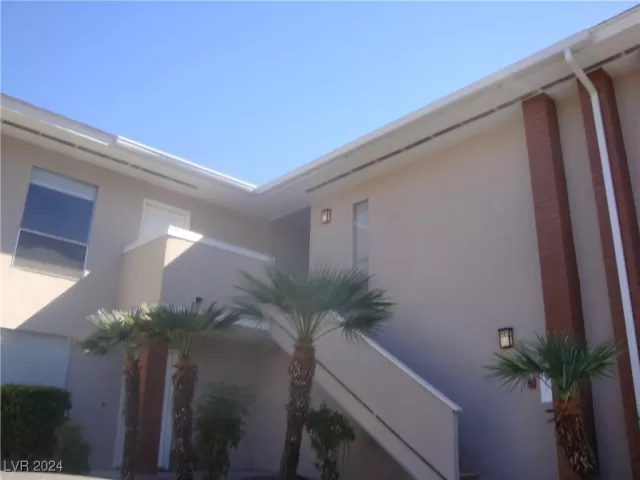 MLS: 2609541 Condo For Sale