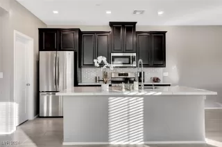Photo #6: 2609589 Listing 