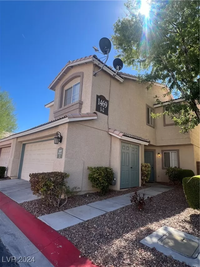 MLS: 2609638 Condo For Sale