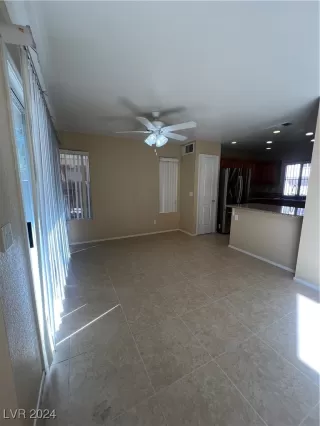 Photo #6: 2609638 Listing 