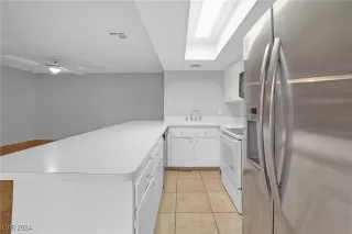 Photo #5: 2609640 Listing