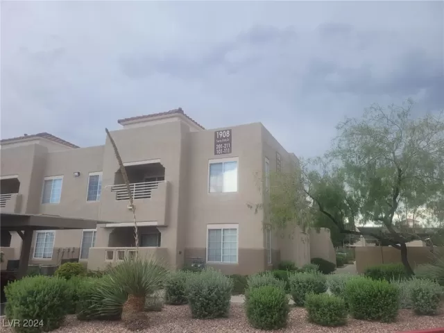 MLS: 2609702 Condo For Sale