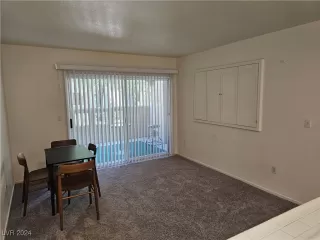 Photo #3: 2609702 Listing 