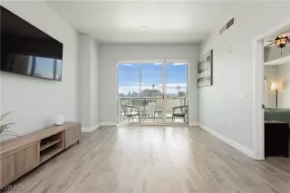 Photo #3: 2609705 Listing 