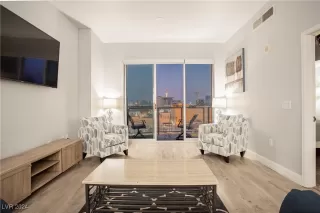 Photo #5: 2609705 Listing 