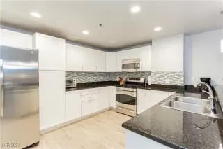 Photo #6: 2609705 Listing 