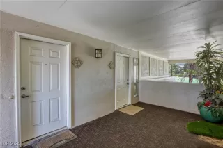 Photo #2: 2609778 Listing 