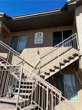 Photo #1: 2609801 Listing 