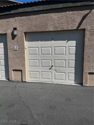 Photo #2: 2609801 Listing 