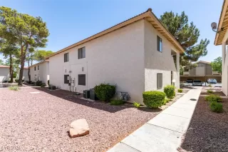 Photo #1: 2609824 Listing 