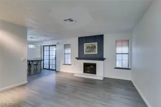 Photo #3: 2609824 Listing 