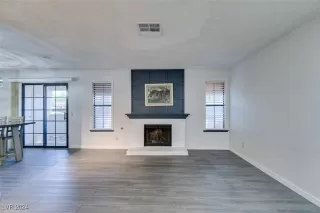 Photo #4: 2609824 Listing 