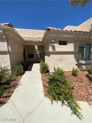 Photo #1: 2609849 Listing 