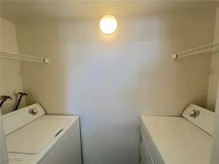 Photo #6: 2609863 Listing 