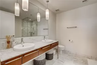 Photo #6: 2609877 Listing 