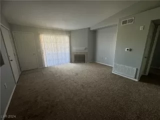 Photo #2: 2609885 Listing 