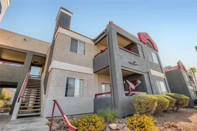 MLS: 2609886 Condo For Sale