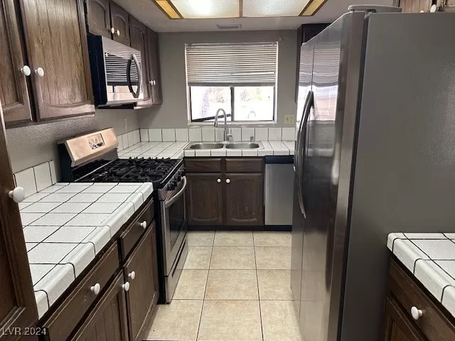 MLS: 2609890 Condo For Sale