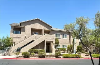 Photo #1: 2609897 Listing 