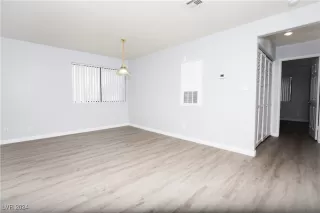 Photo #1: 2609923 Listing 