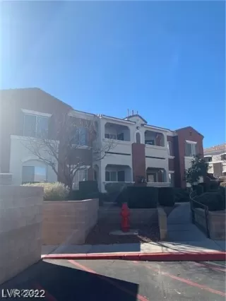 Photo #1: 2609932 Listing 