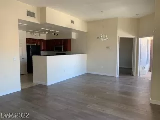 Photo #3: 2609932 Listing 