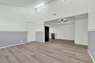 Photo #1: 2609937 Listing