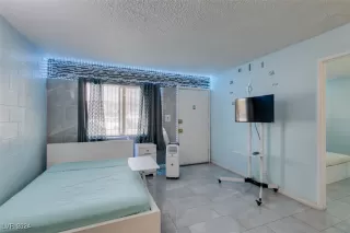 Photo #6: 2609958 Listing 